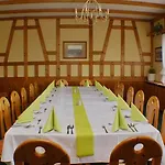 & Lindenkrug Hotel Poseritz