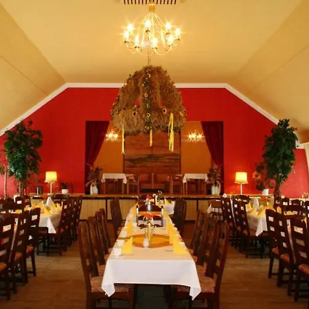 & Lindenkrug Hotel
