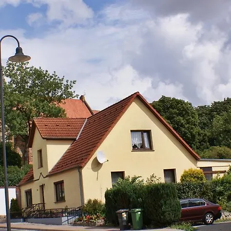 Hotel & Lindenkrug Poseritz